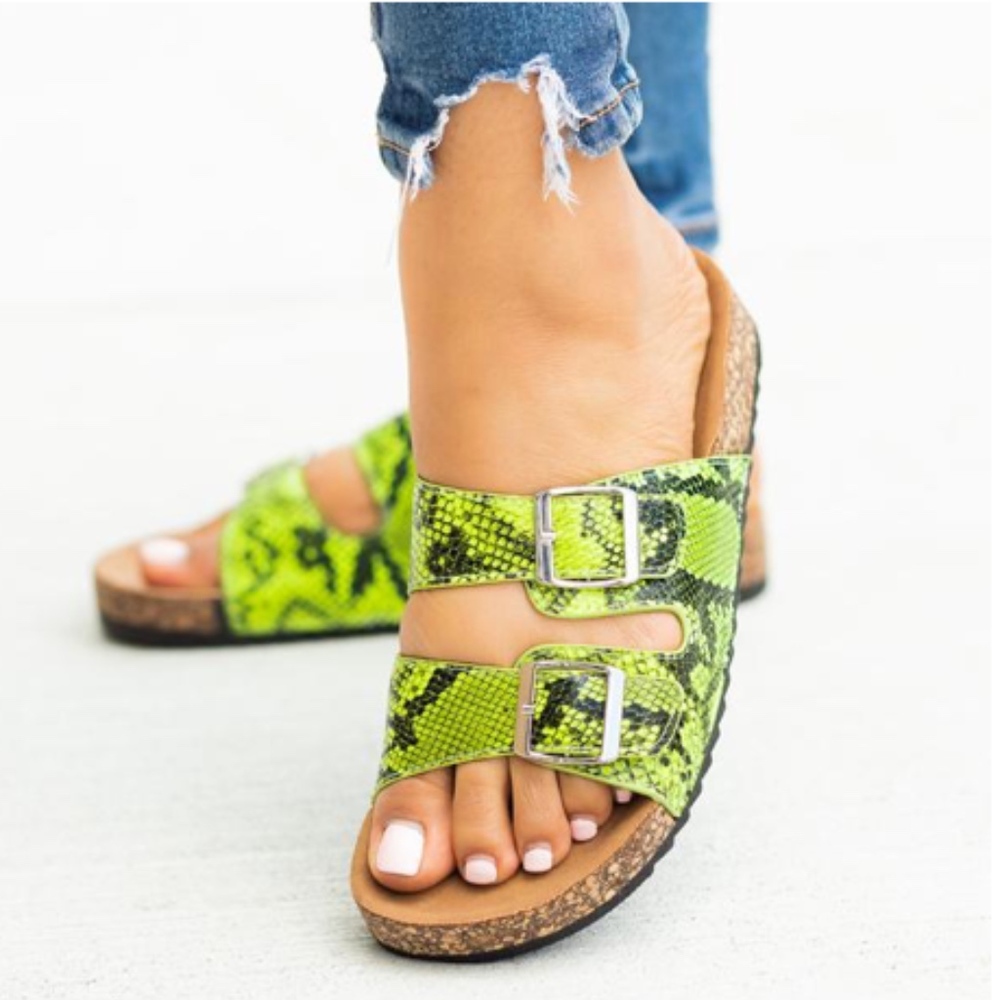 Size 10 !!! SNAKE BITE Sandals - Neon Green - Picture 2 of 3